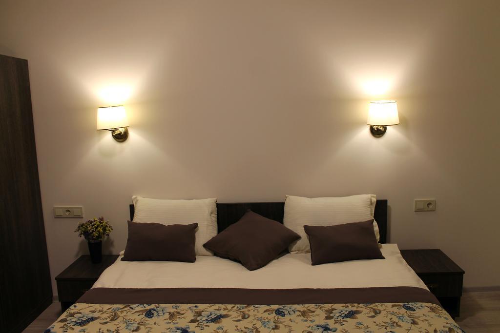 בוריספיל Non-Stop Economy Hotel מראה חיצוני תמונה