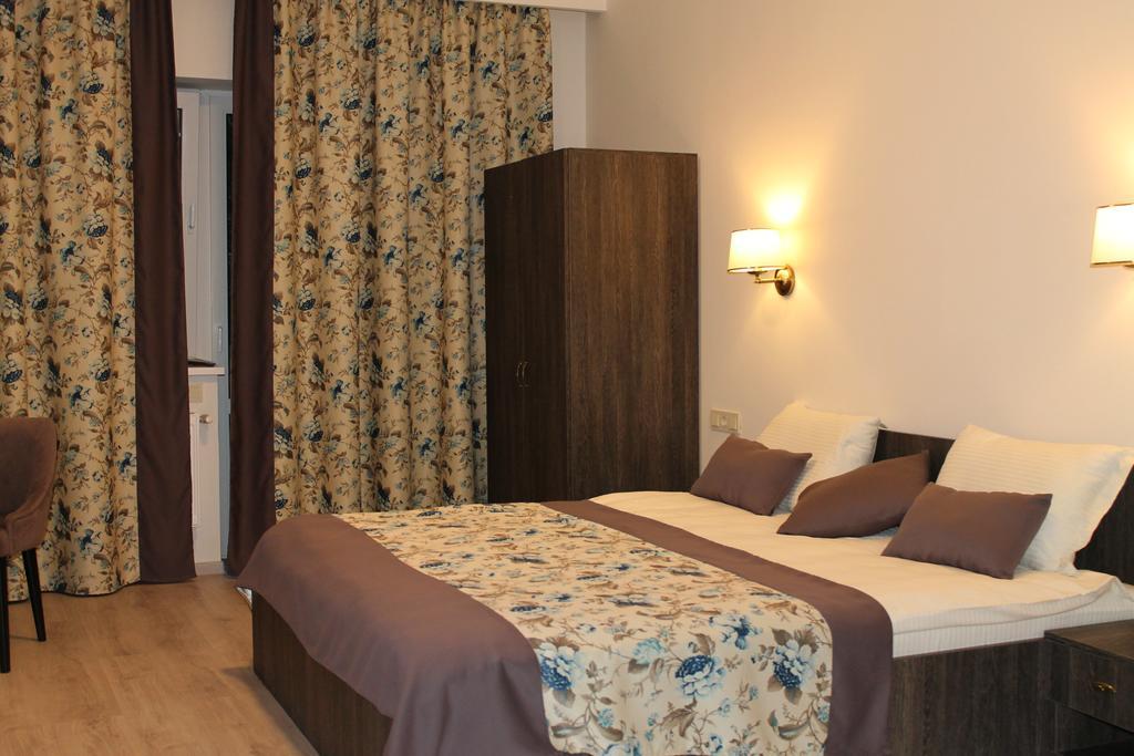 בוריספיל Non-Stop Economy Hotel מראה חיצוני תמונה