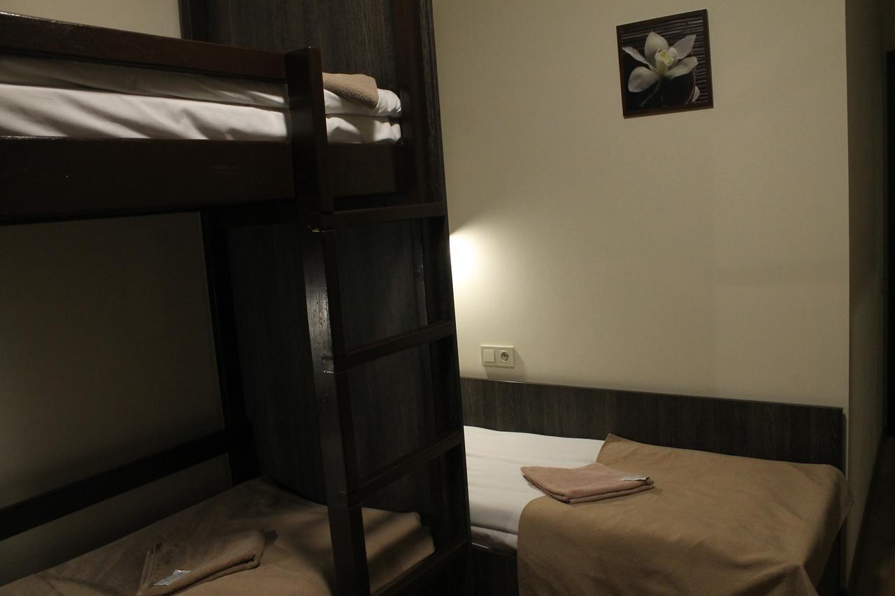 בוריספיל Non-Stop Economy Hotel מראה חיצוני תמונה