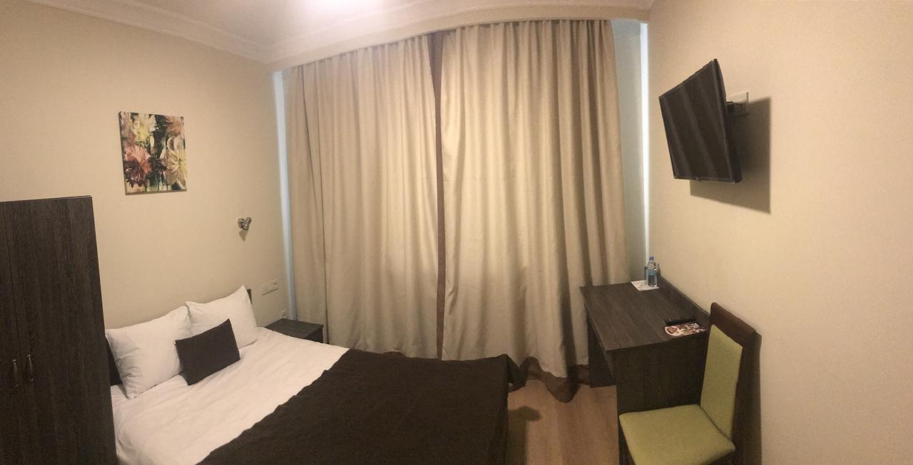 בוריספיל Non-Stop Economy Hotel מראה חיצוני תמונה