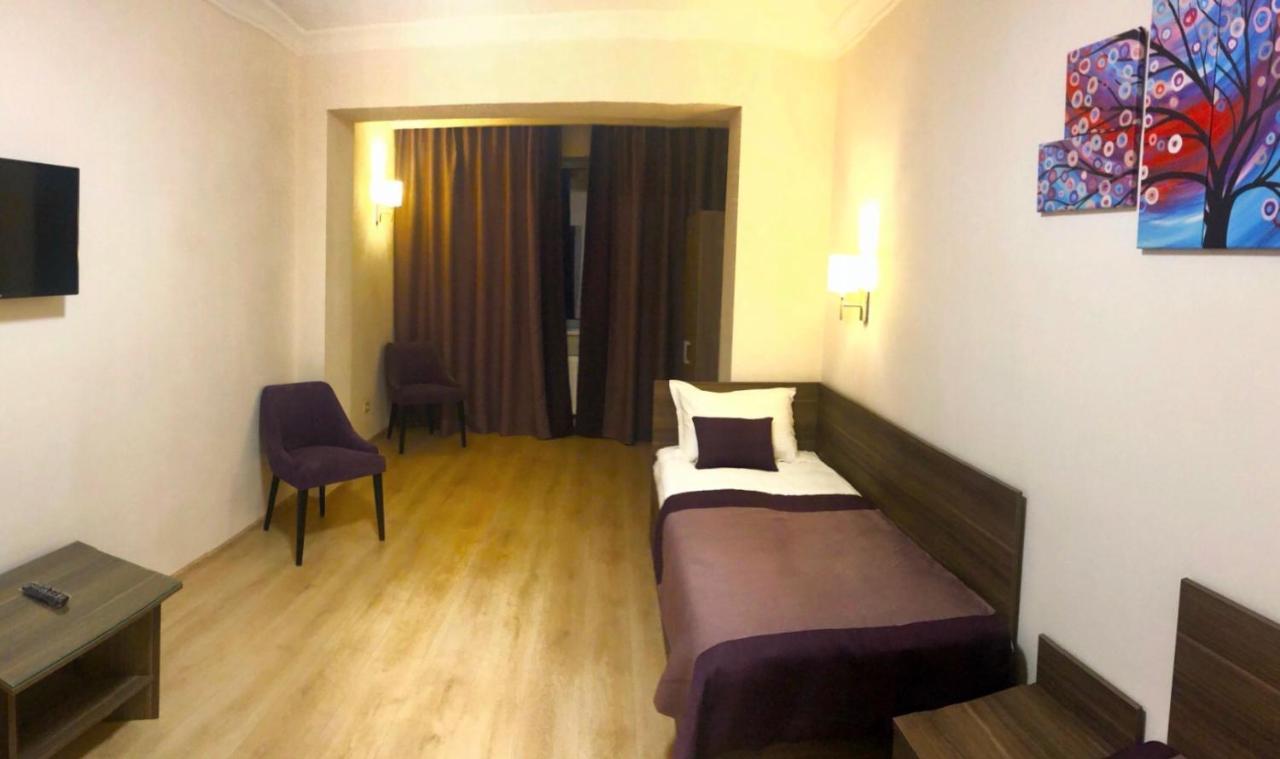 בוריספיל Non-Stop Economy Hotel מראה חיצוני תמונה
