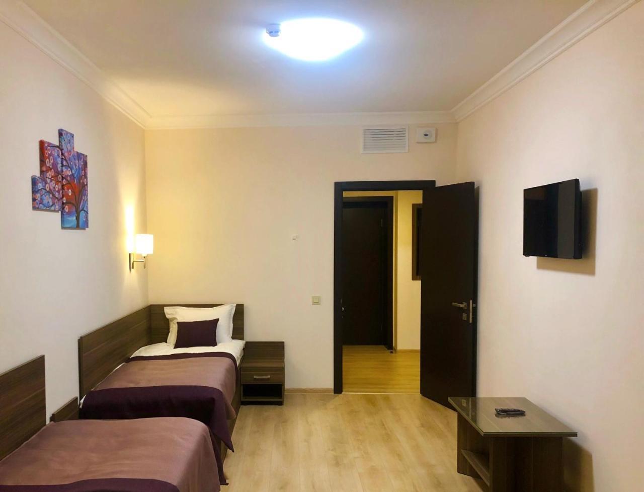 בוריספיל Non-Stop Economy Hotel מראה חיצוני תמונה